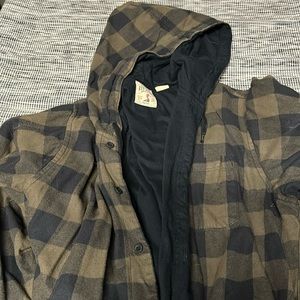 Redhead lightweight button up jacket-good condition!